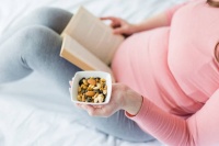 4 loại hạt bà bầu không nên ăn để đảm bảo an toàn cho thai kỳ